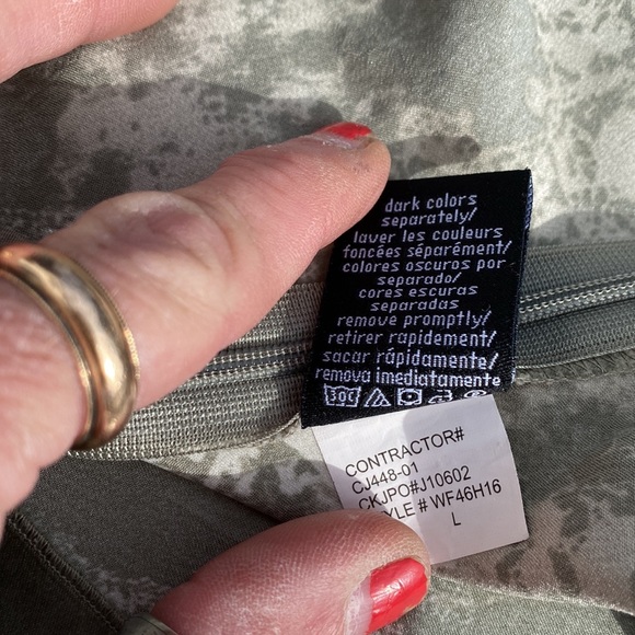 Womens Calvin Klein Funky CROSS Silky Top! ✝️ STUNNING! 🎄Large Must See! - Picture 11 of 14